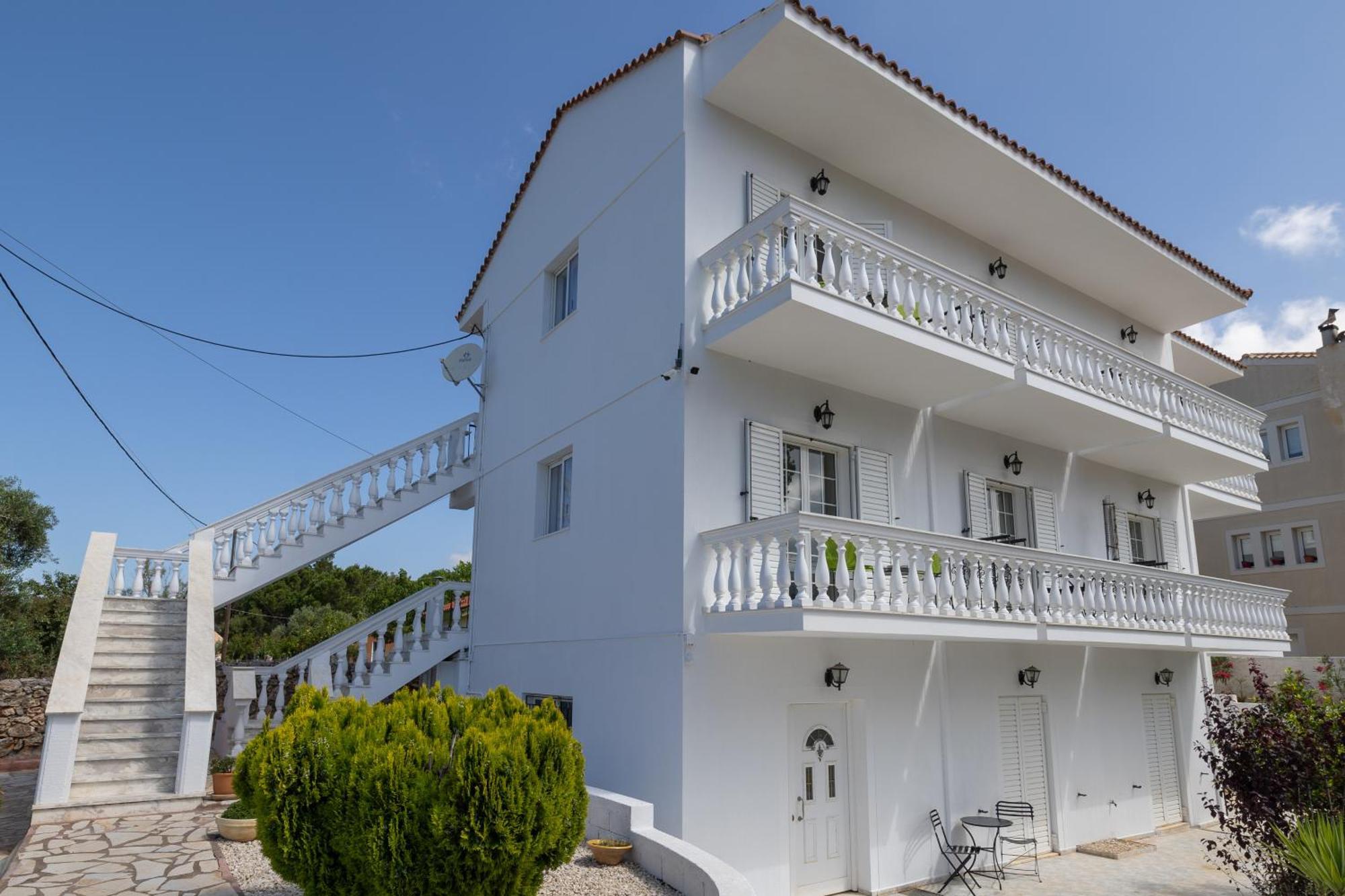 White House Studios & Apartments Argostoli  Zewnętrze zdjęcie